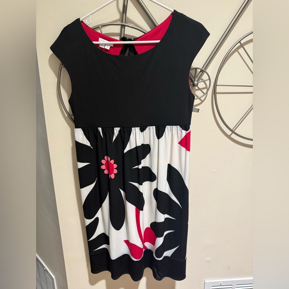 London Times Black, White & Pink Floral Casual Dress Size 8